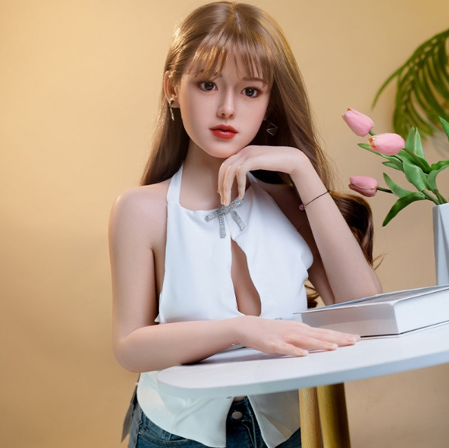 Kostenloser Versand | Gratis Skelett | Maeve – Asiatische Sex-Puppe 