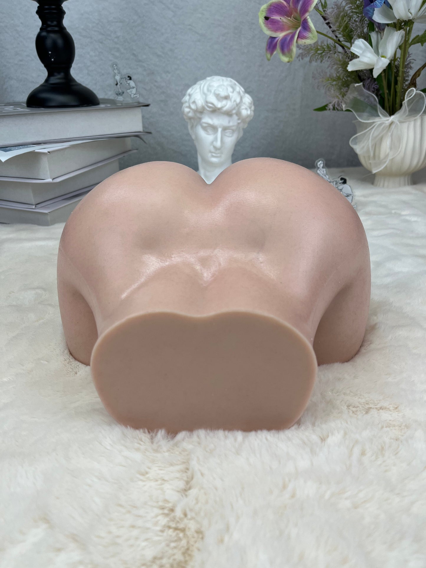 Platinum Silicone Butt Model – 3.9kg / 8.6lb, Dual Openings