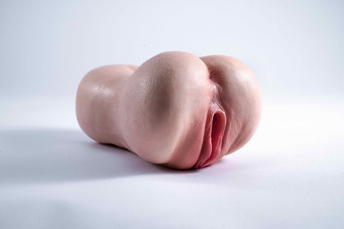 Free Shipping | 1 kg / 2.2 lb Medical‑Grade Silicone Handheld Male Masturbator — Ultra‑Soft Realistic Skin Texture, Travel & Home Friendly